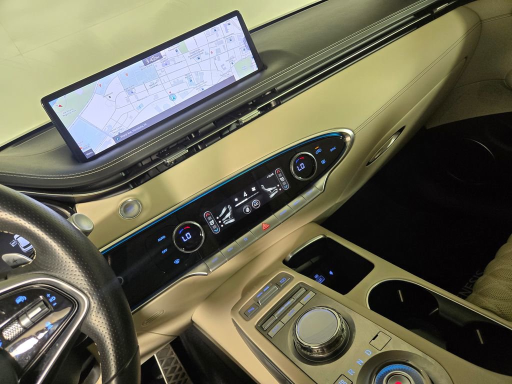 Used 2022 Genesis GV70 3.5T Sport w/ Sport Advanced Package image 14