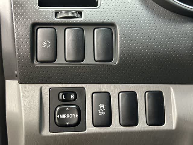 Used 2014 Toyota Tacoma PreRunner w/ SR5 Package RWD image 19