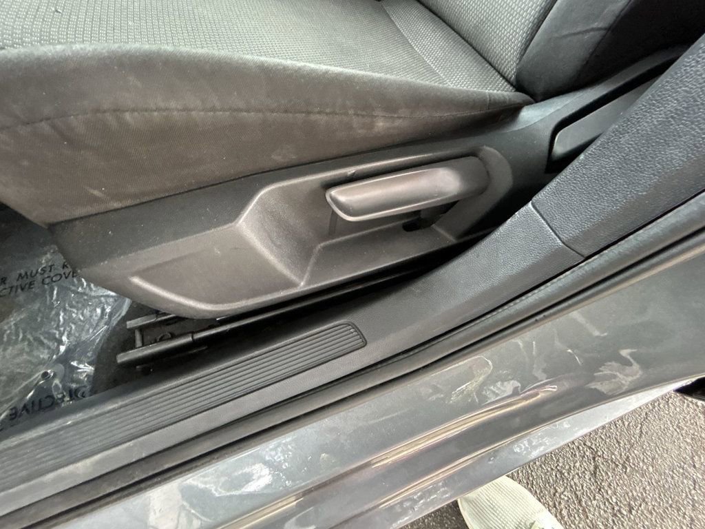 Used 2019 Volkswagen Jetta S w/ Driver Assistance Package image 13