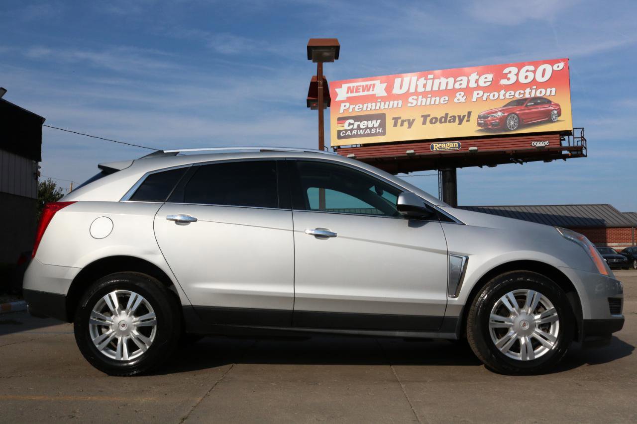 Used 2015 Cadillac SRX Luxury w/ Driver Awareness Package image 7