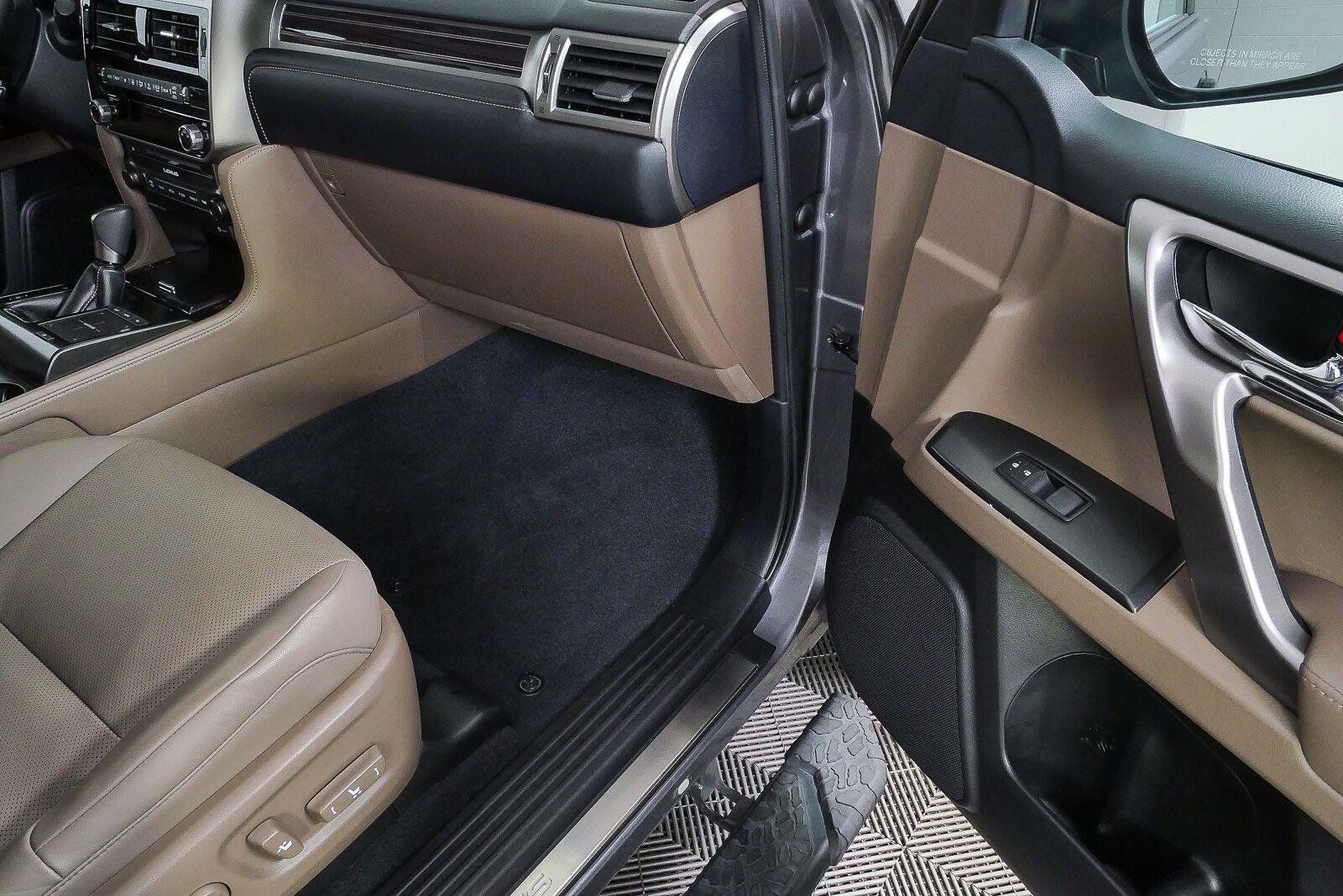 Used 2022 Lexus GX 460 Premium w/ Premium Package AWD/4WD image 21