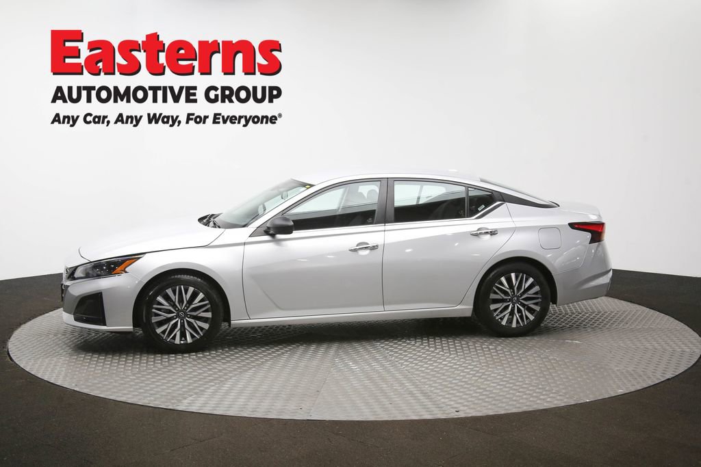 Used 2024 Nissan Altima 2.5 SV image 58