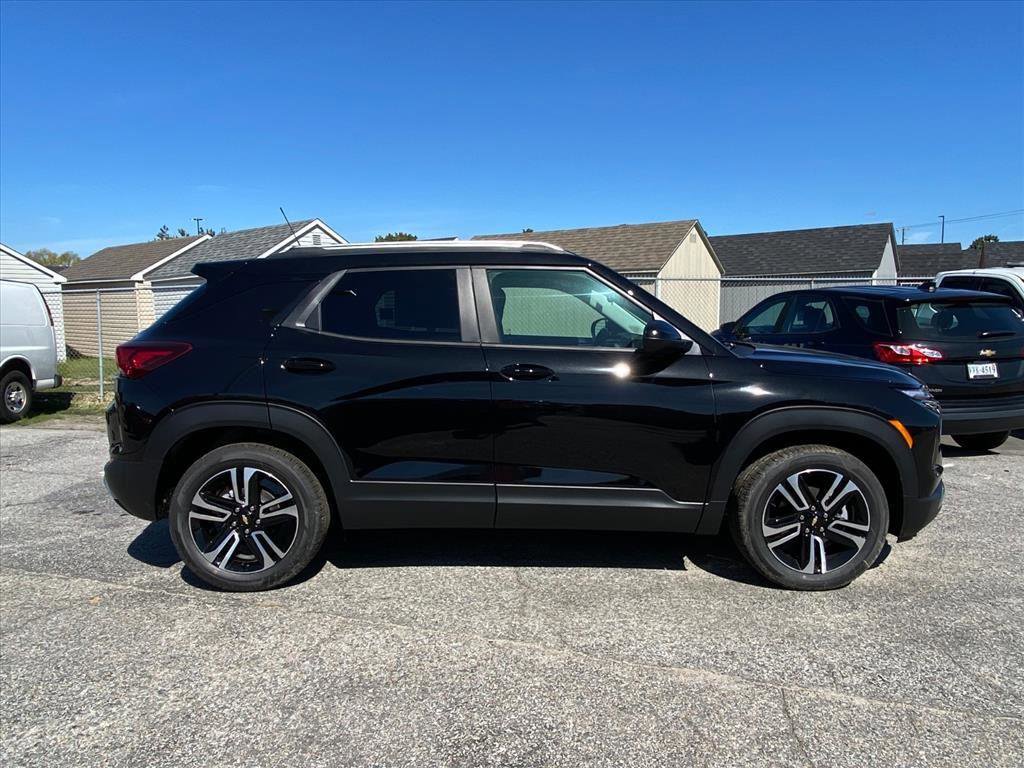 New 2026 Chevrolet TrailBlazer LT image 2