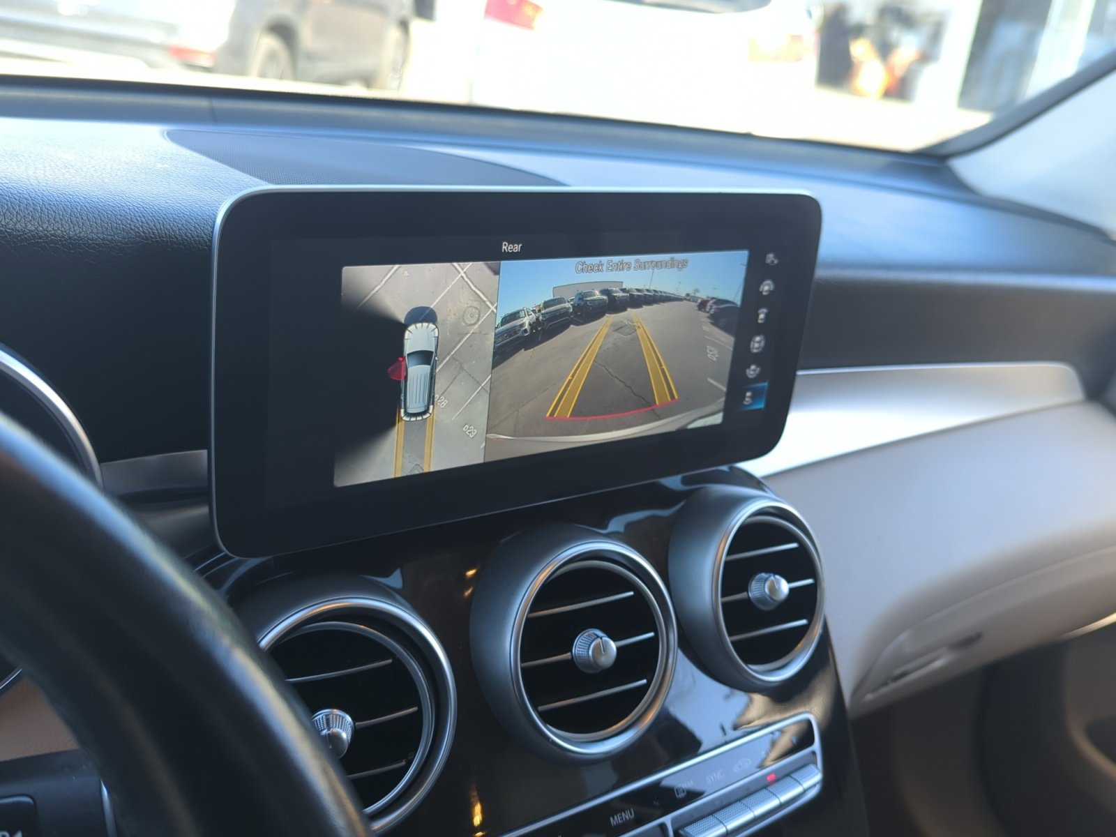 Used 2022 Mercedes-Benz GLC 300 image 27