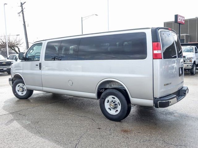 New 2025 Chevrolet Express 3500 LT w/ LT Preferred Equipment Group RWD image 5