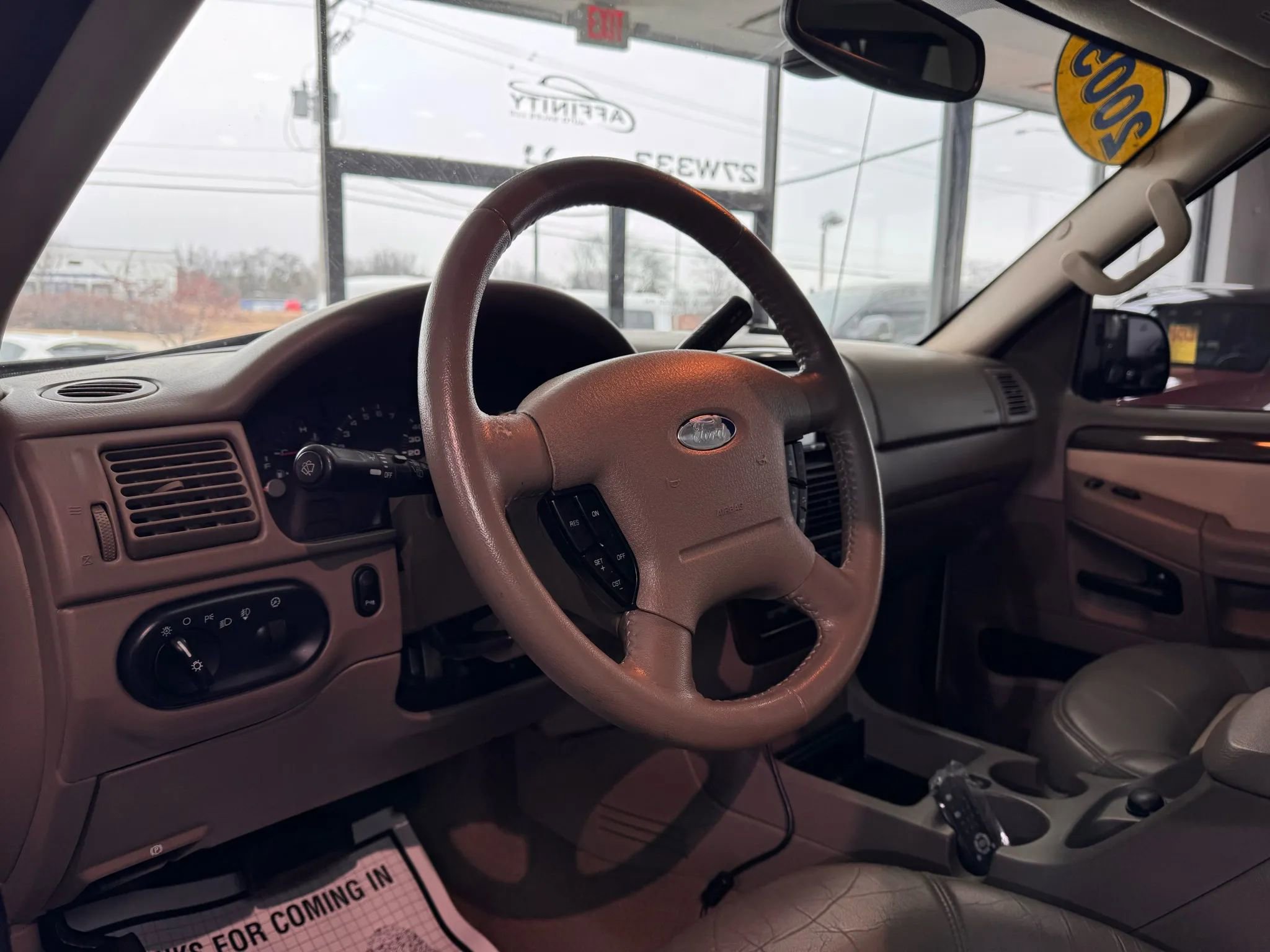 Used 2005 Ford Explorer Eddie Bauer AWD/4WD image 27