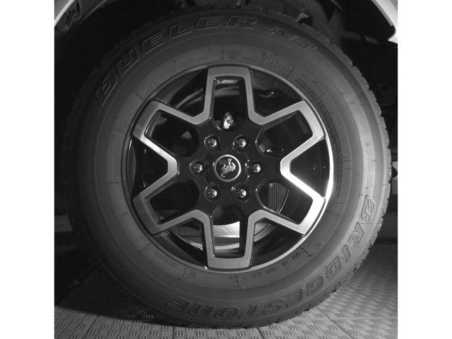 Used 2025 Ford Bronco Outer Banks AWD/4WD image 9