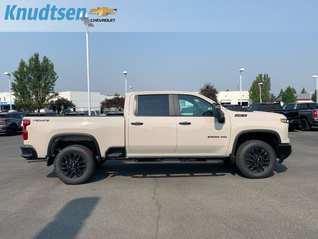 New 2026 Chevrolet Silverado 2500 Custom w/ Custom Blackout Package AWD/4WD image 8