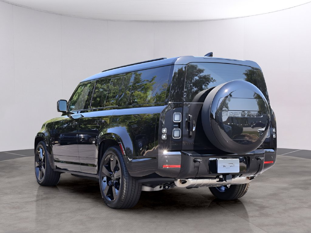 New 2026 Land Rover Defender 130 X-Dynamic SE AWD/4WD image 5