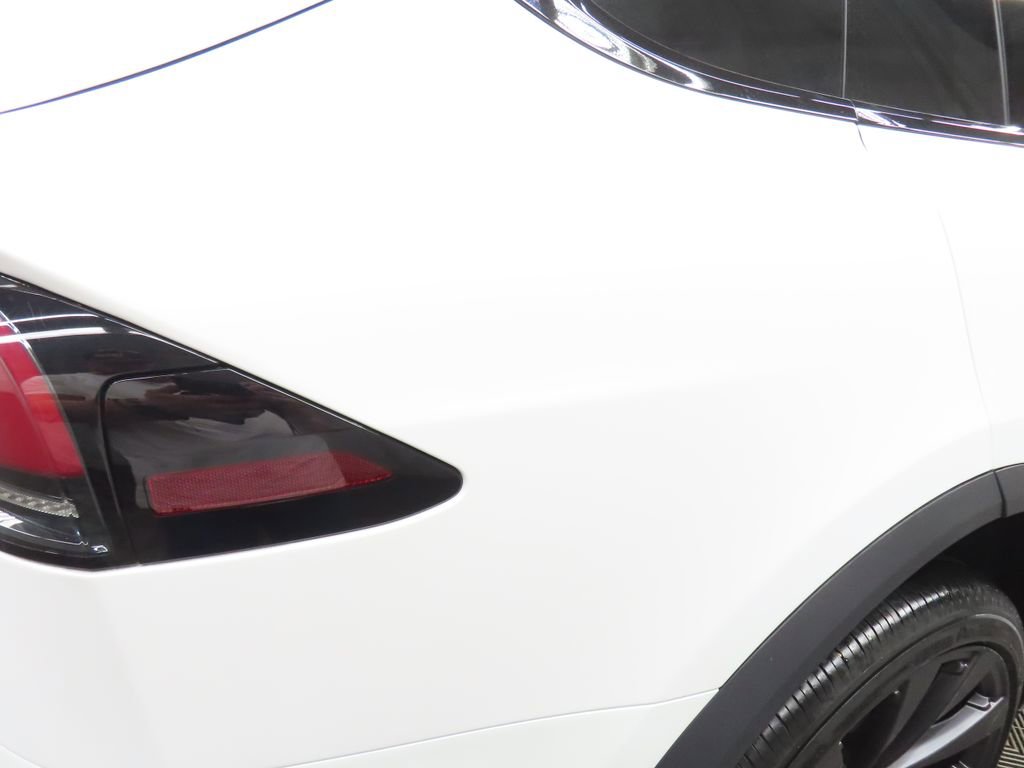 Used 2023 Tesla Model X image 38