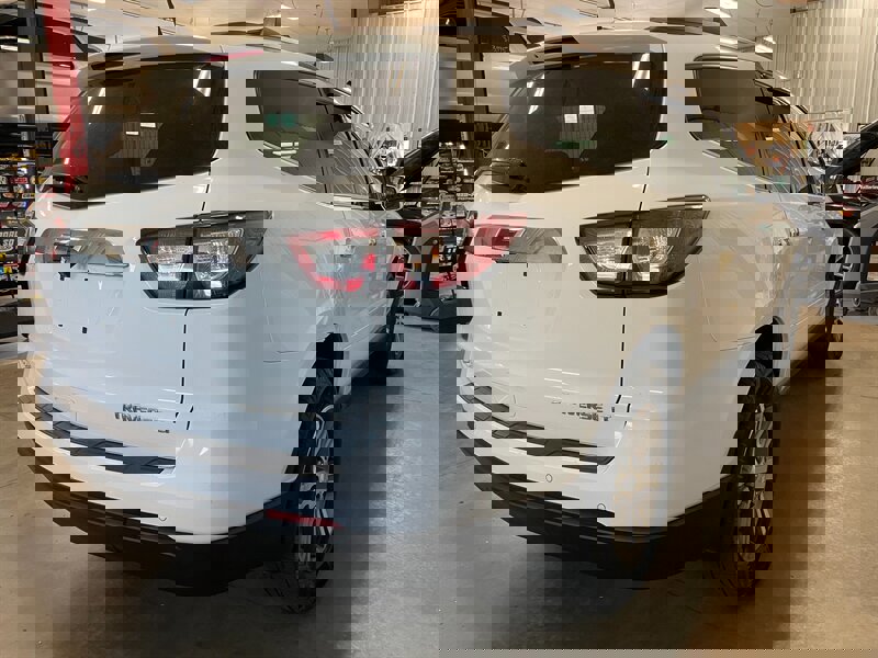 Used 2016 Chevrolet Traverse LT FWD image 6