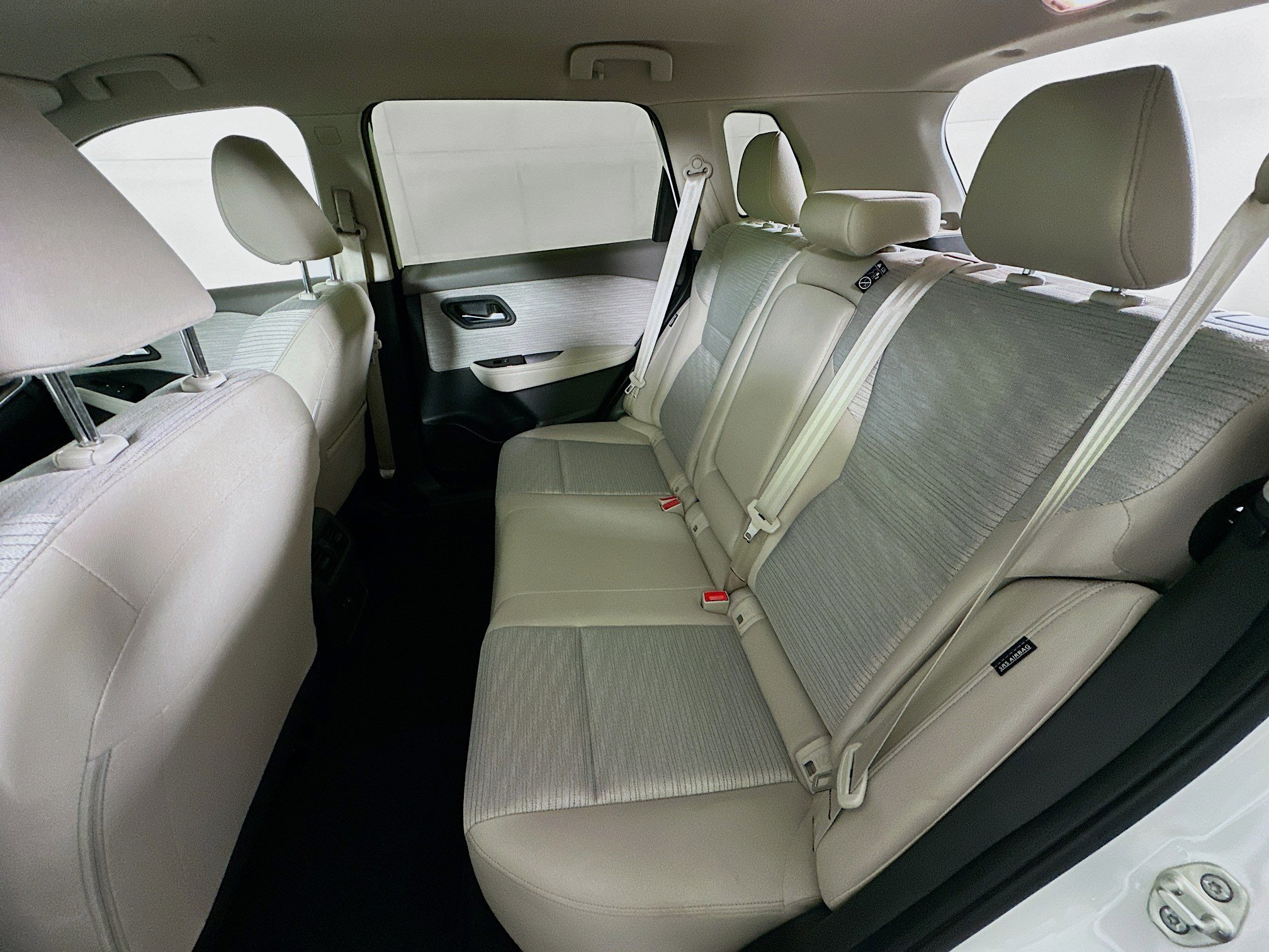 Used 2023 Nissan Rogue SV image 25