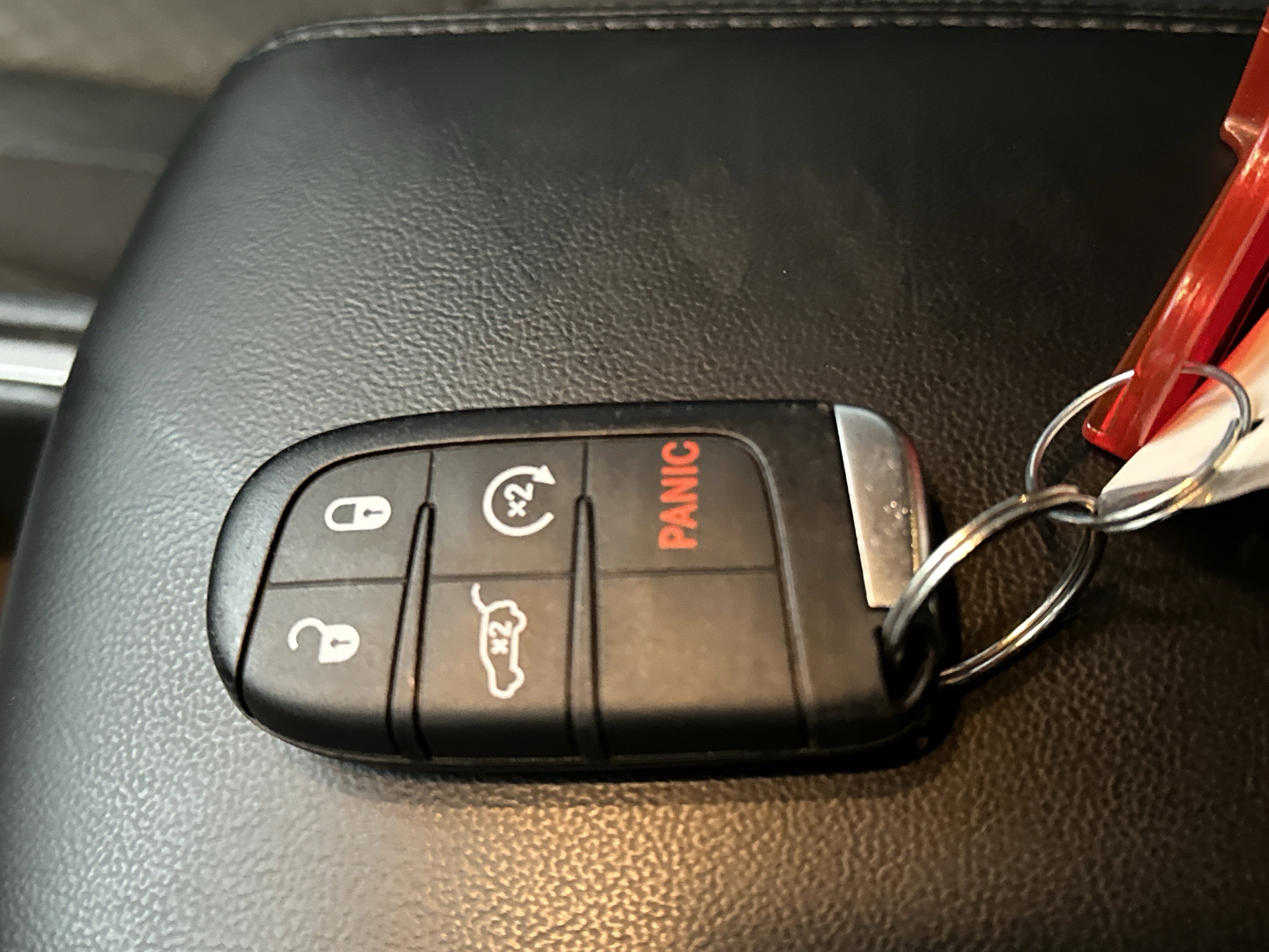 Used 2021 Jeep Grand Cherokee Laredo image 39