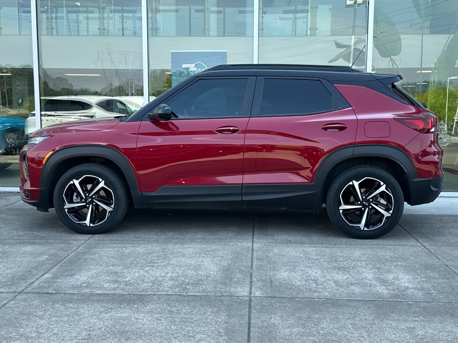 Used 2021 Chevrolet TrailBlazer RS w/ Technology Package AWD/4WD image 6