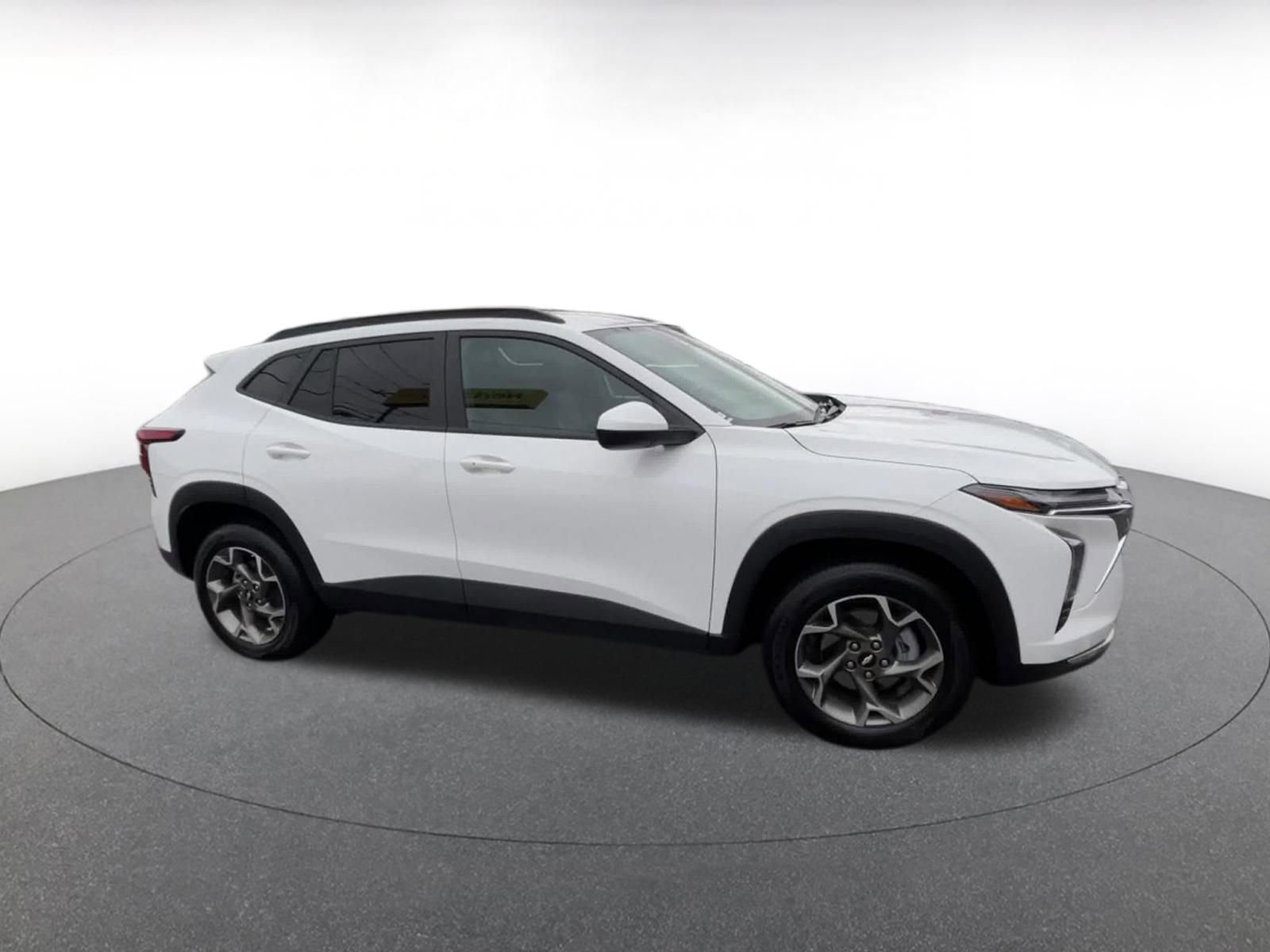 Used 2025 Chevrolet Trax LT w/ LT Convenience Package video 2