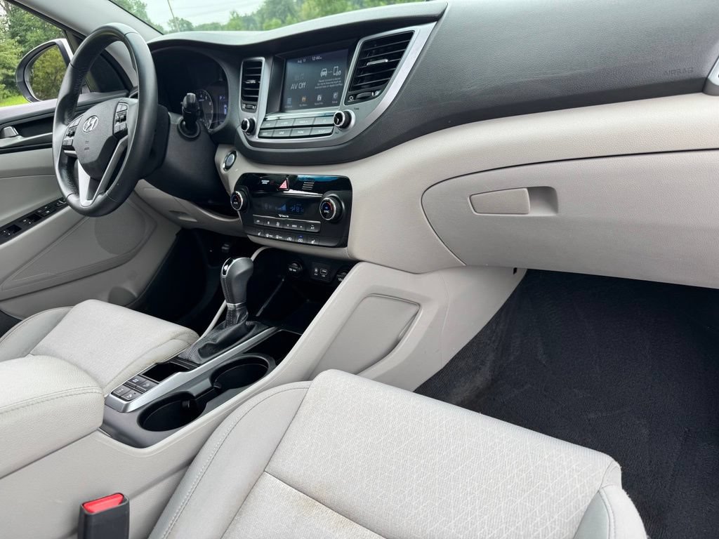 Used 2018 Hyundai Tucson Value w/ Cargo Package AWD/4WD image 19