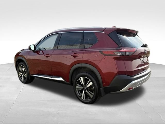 Used 2023 Nissan Rogue Platinum AWD/4WD image 2