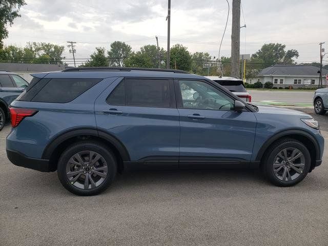 New 2027 Ford Explorer Active AWD/4WD image 2