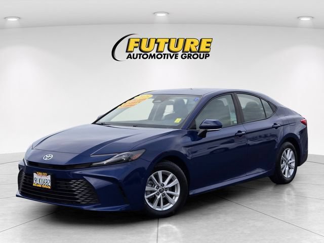 Used 2025 Toyota Camry LE FWD image 10