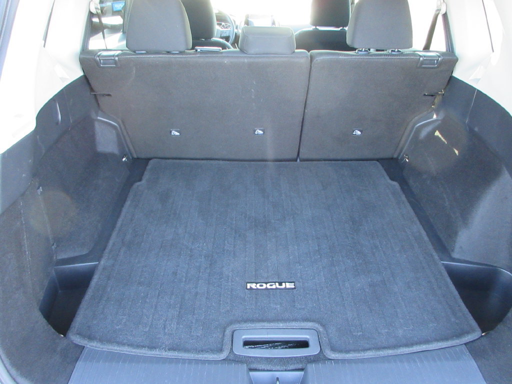 Used 2026 Nissan Rogue SV AWD/4WD image 12