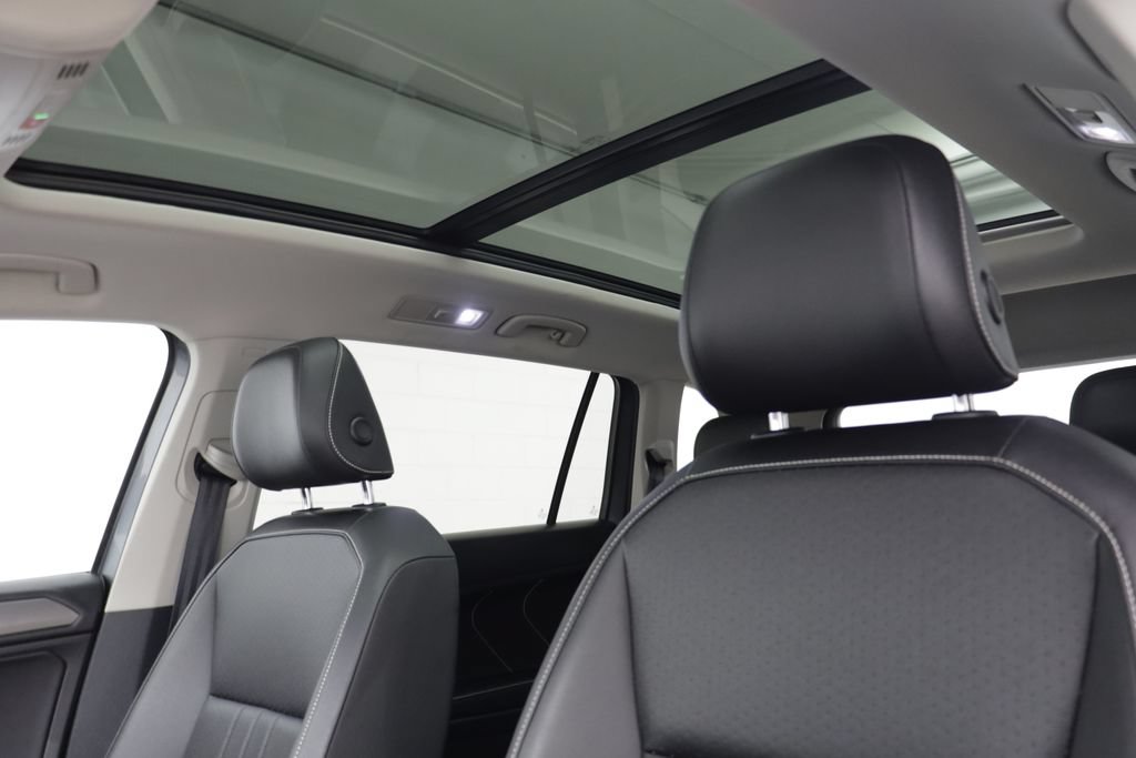 Certified 2023 Volkswagen Tiguan SE AWD/4WD image 12