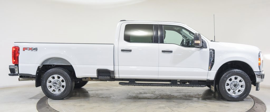 Used 2023 Ford F250 XLT w/ FX4 Off-Road Package image 12