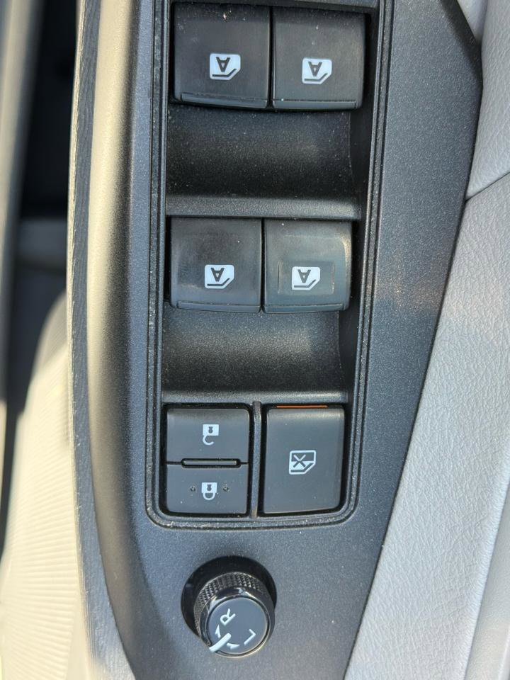 Used 2020 Toyota Sienna LE AWD/4WD image 13