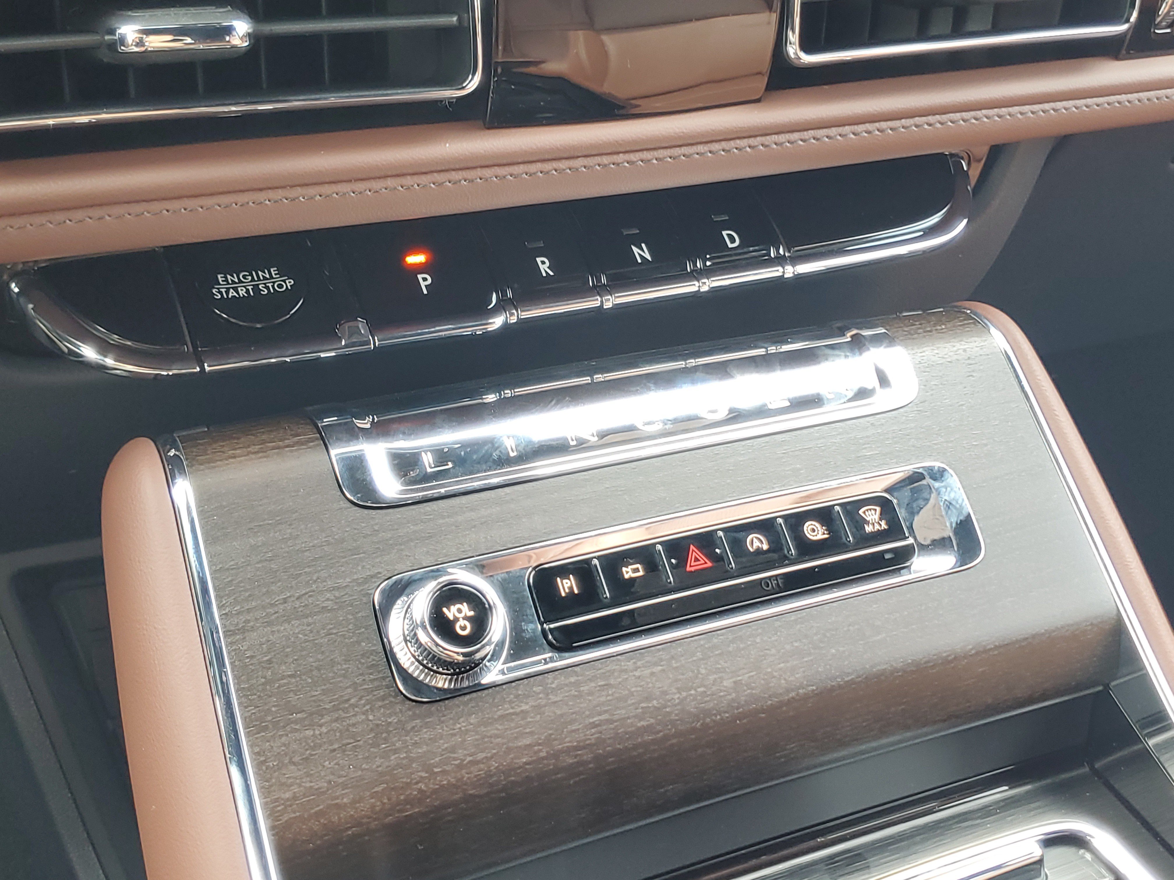 New 2027 Lincoln Aviator Reserve w/ Jet Appearance Package AWD/4WD image 21
