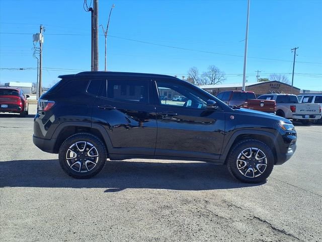 Used 2024 Jeep Compass Trailhawk image 22