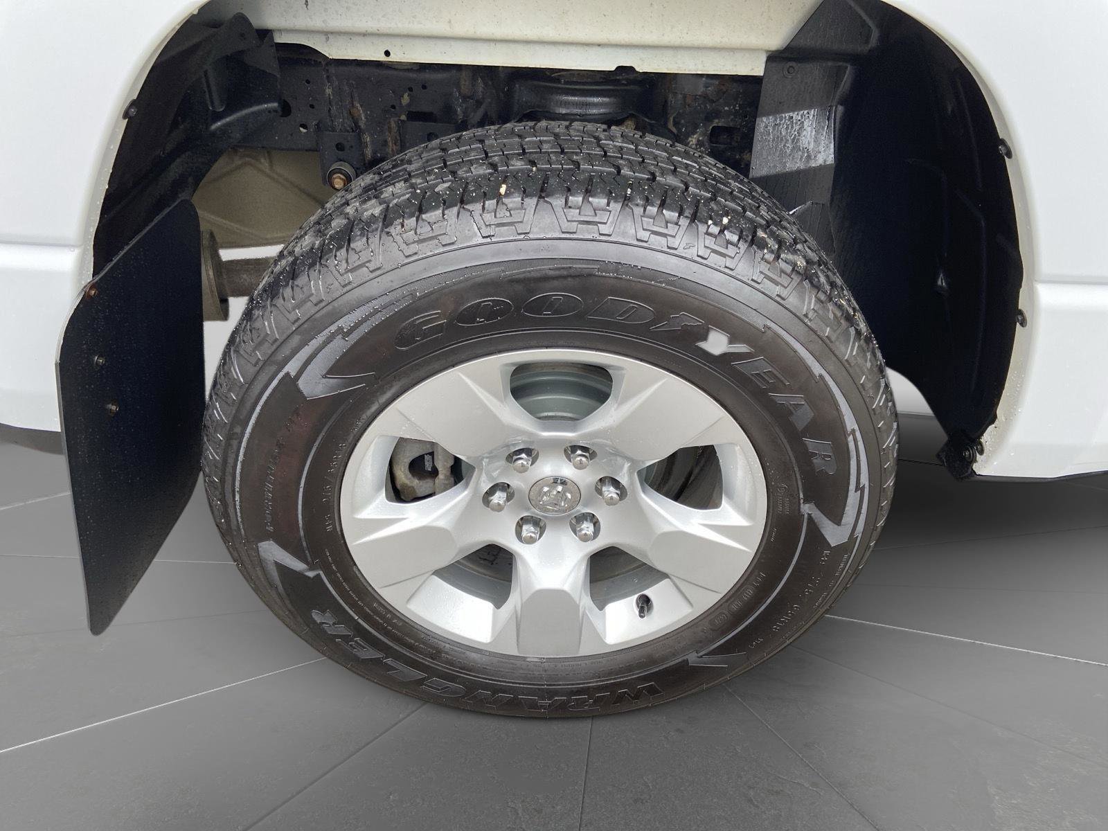 Used 2022 RAM 1500 Big Horn AWD/4WD image 12