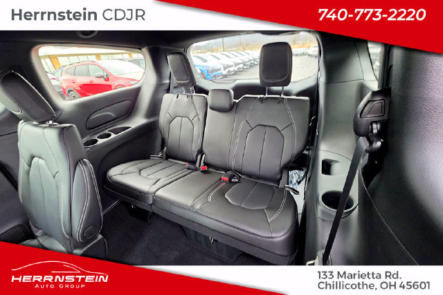 New 2026 Chrysler Voyager LX FWD image 21