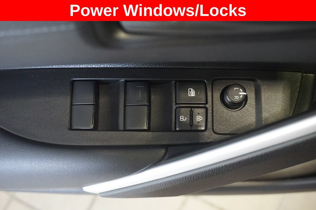 Used 2025 Toyota Corolla Cross AWD Hybrid image 6