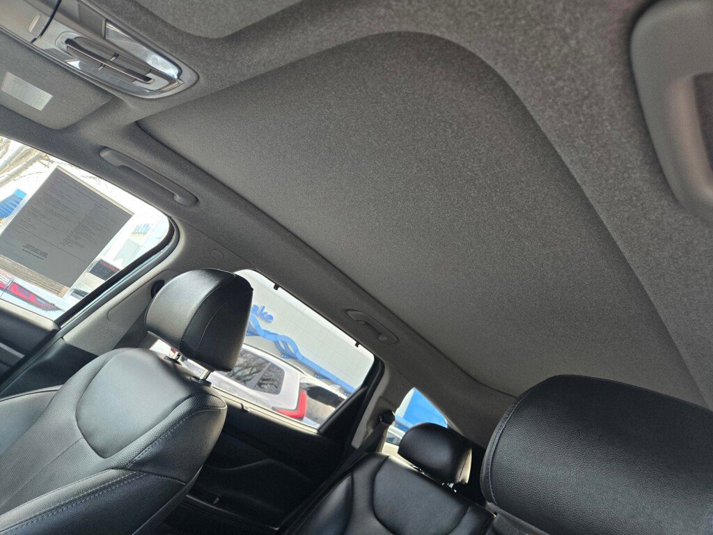 Used 2020 Hyundai Santa Fe Limited image 17