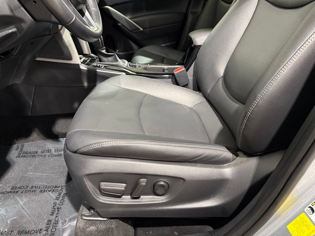 Certified 2024 Toyota Corolla Cross XLE w/ Convenience Package AWD/4WD image 14