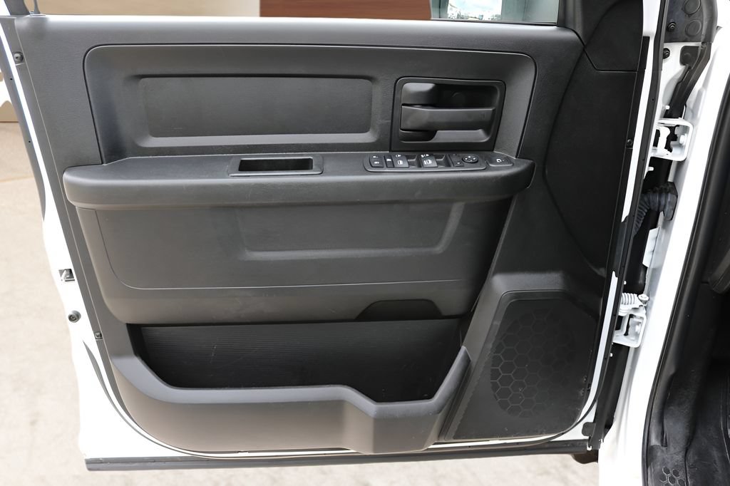 Used 2024 RAM 3500 Tradesman AWD/4WD image 11