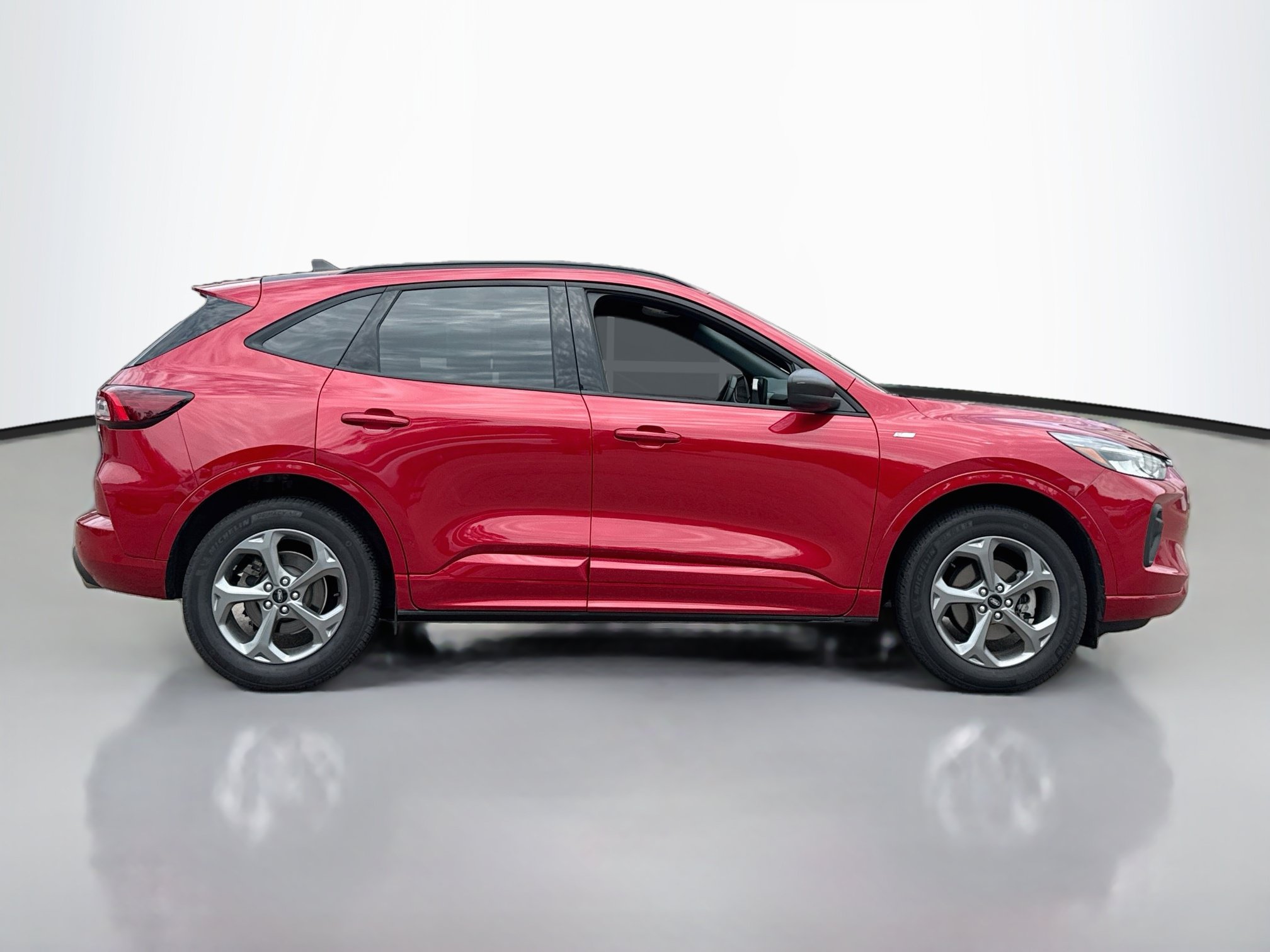 Used 2024 Ford Escape ST-Line w/ Tech Pack #1 AWD/4WD image 8