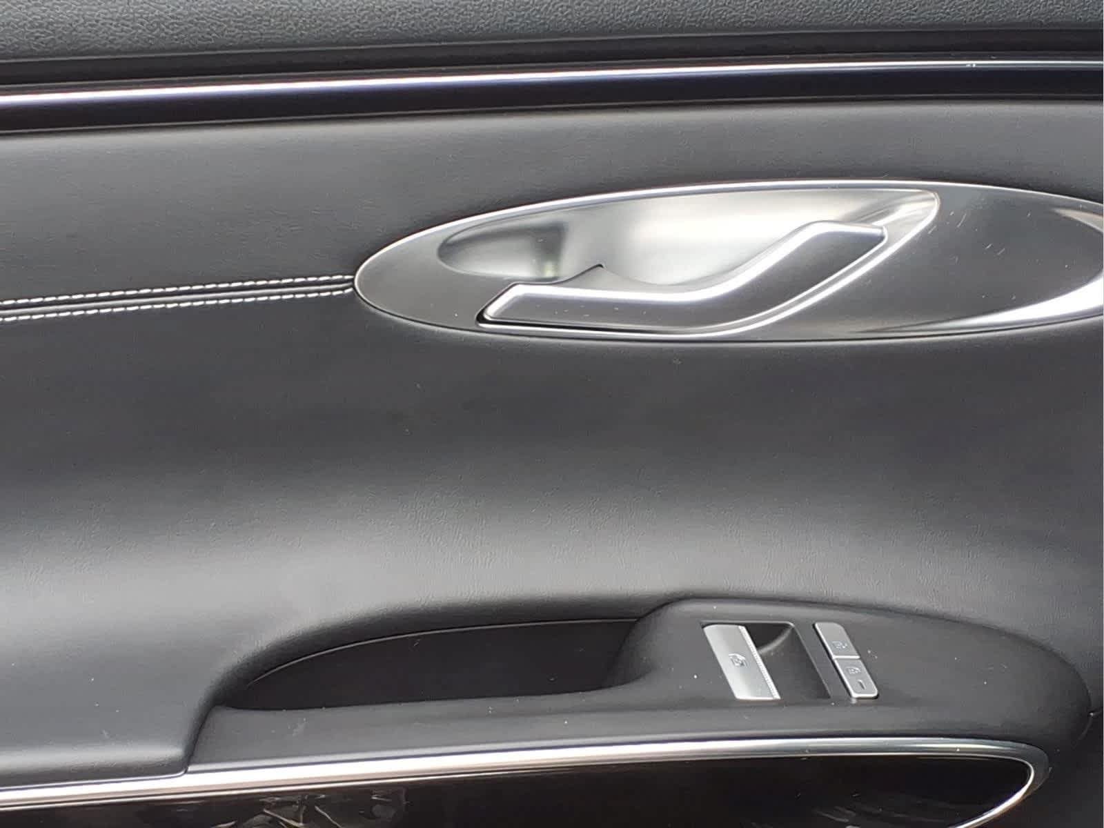 Used 2025 Genesis GV70 2.5T AWD/4WD image 28