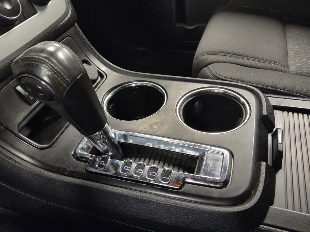 Used 2015 GMC Acadia SLE image 26