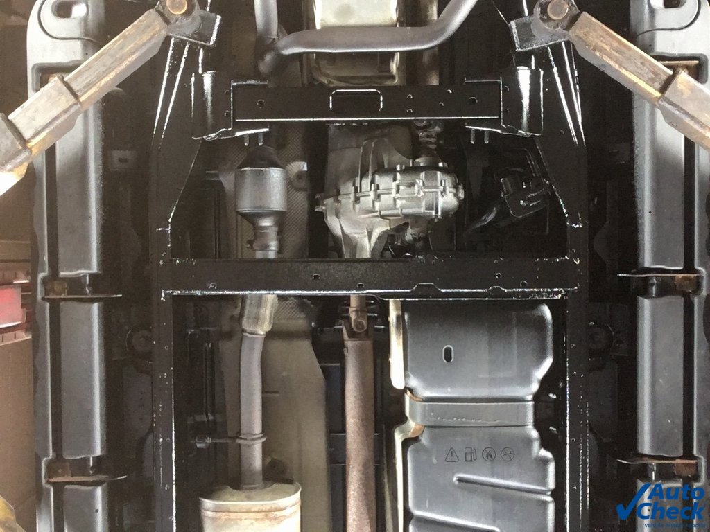 Used 2011 Chevrolet Avalanche LTZ image 18