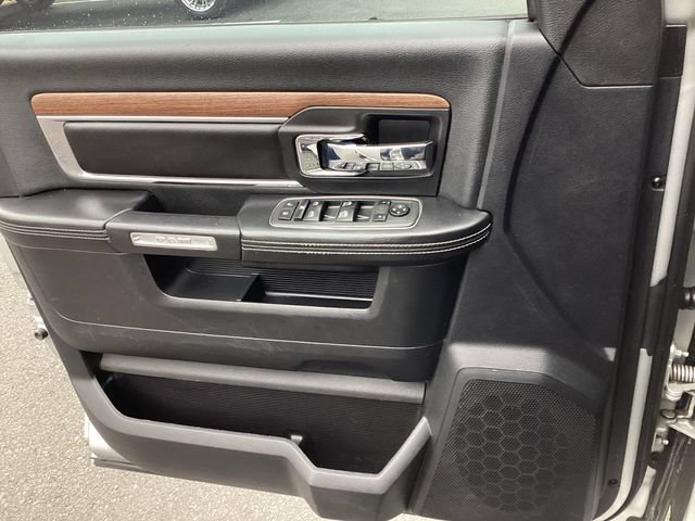 Used 2013 RAM 3500 Laramie w/ Convenience Group AWD/4WD image 27