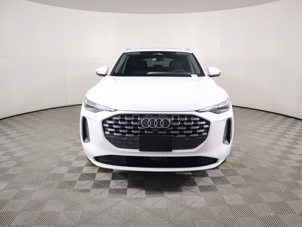 Used 2025 Audi Q5 Premium w/ Premium Plus AWD/4WD image 3