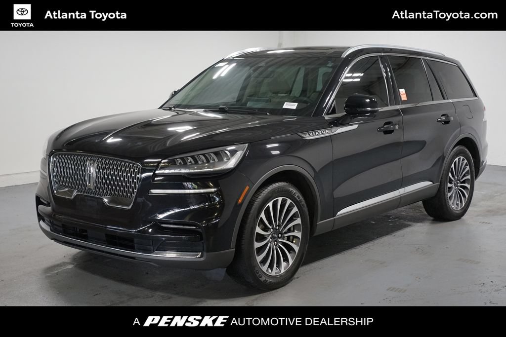 Used 2023 Lincoln Aviator 2WD w/ Premium Package image 1