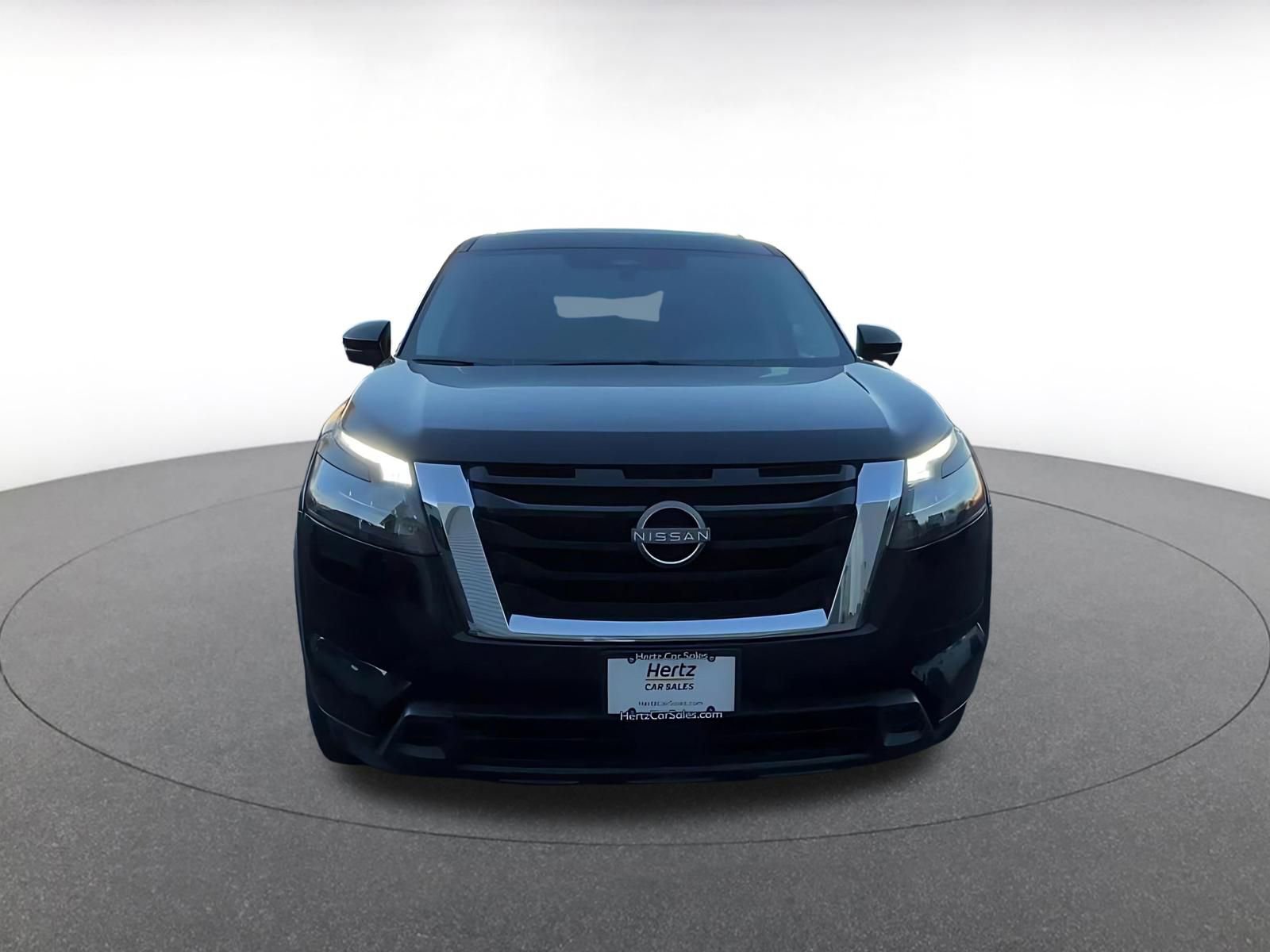 Used 2025 Nissan Pathfinder SV AWD/4WD image 4