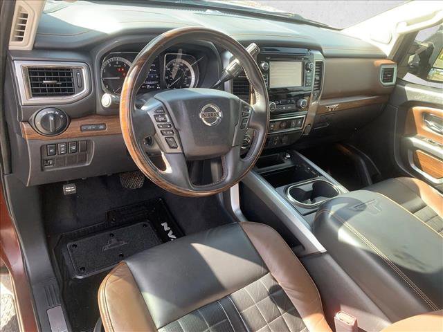 Used 2017 Nissan Titan Platinum Reserve AWD/4WD image 11