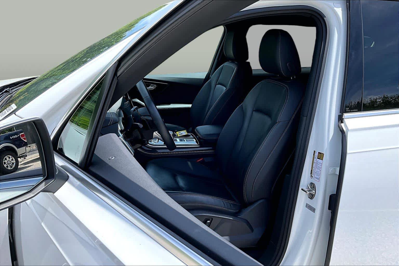 Used 2025 Audi Q7 3.0T Premium Plus AWD/4WD image 9