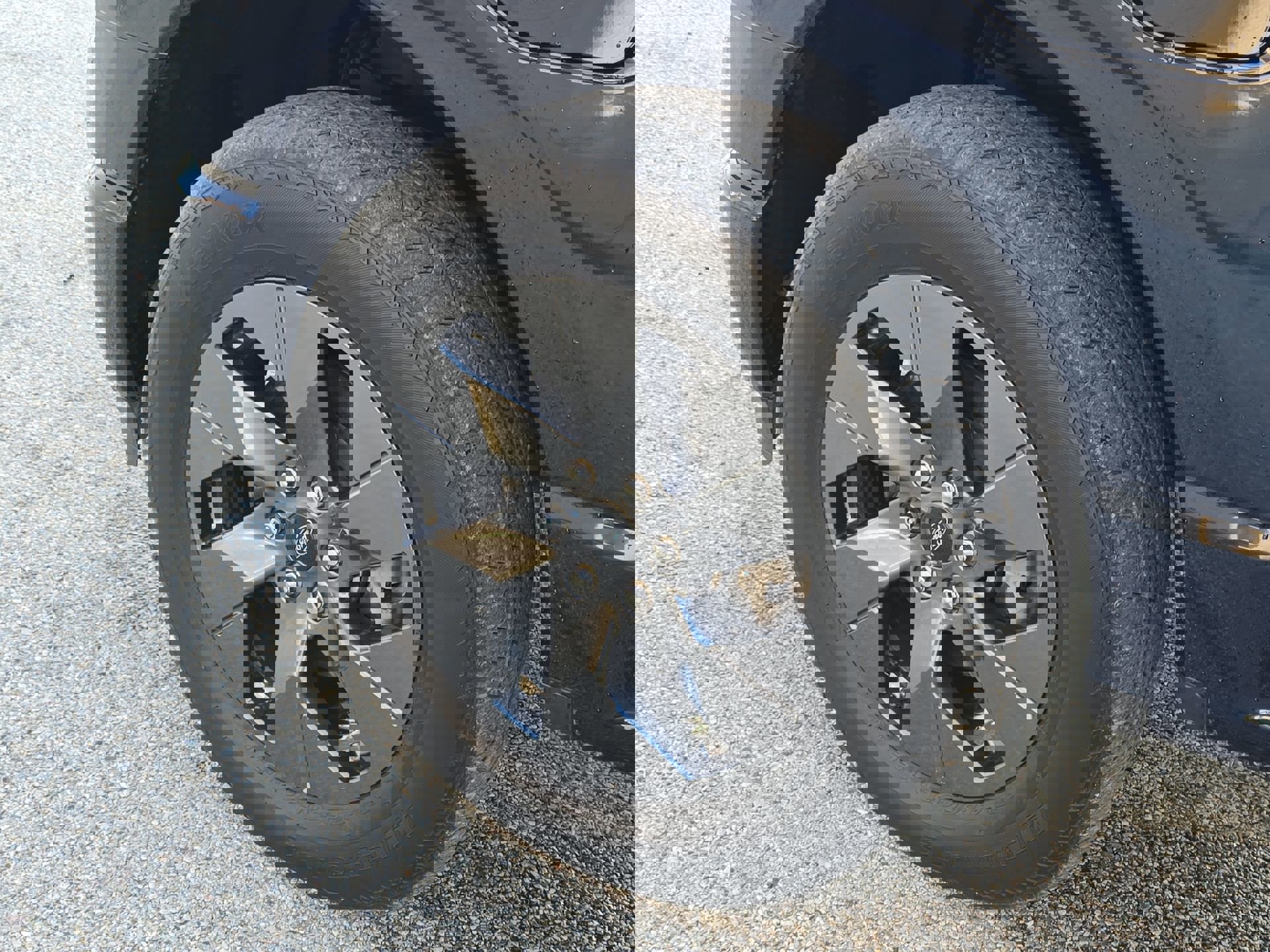 Certified 2023 Ford F150 Lightning Lariat image 11