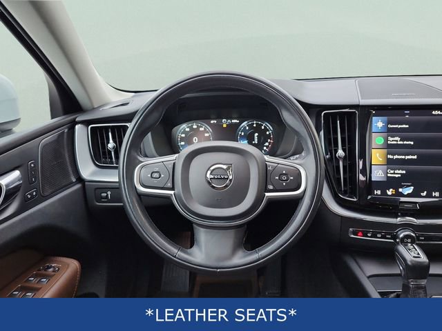Used 2019 Volvo XC60 T6 Momentum w/ Multimedia Package image 9