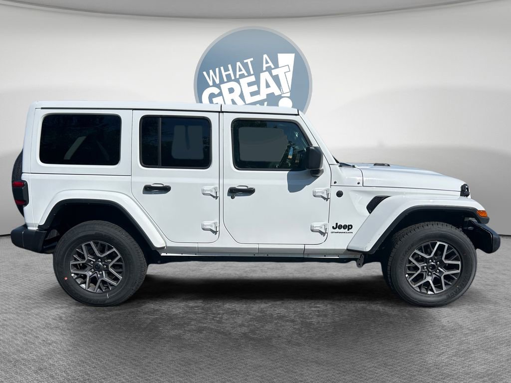 Certified 2025 Jeep Wrangler Unlimited Sahara AWD/4WD image 2