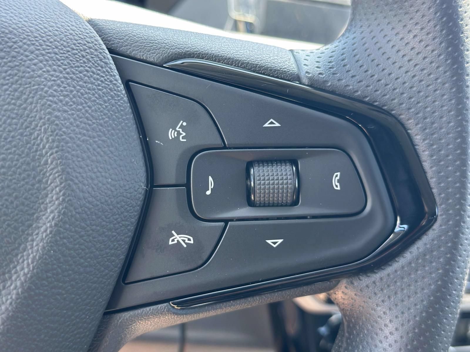 New 2027 Chevrolet Bolt LT FWD image 15