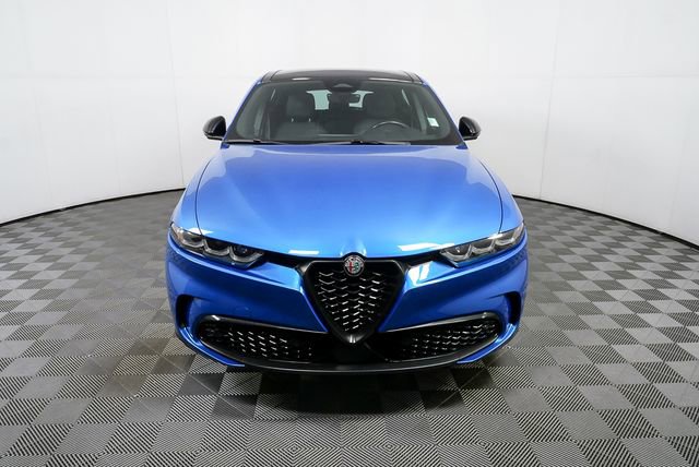 Used 2024 Alfa Romeo Tonale Veloce w/ Premium Interior Package image 36